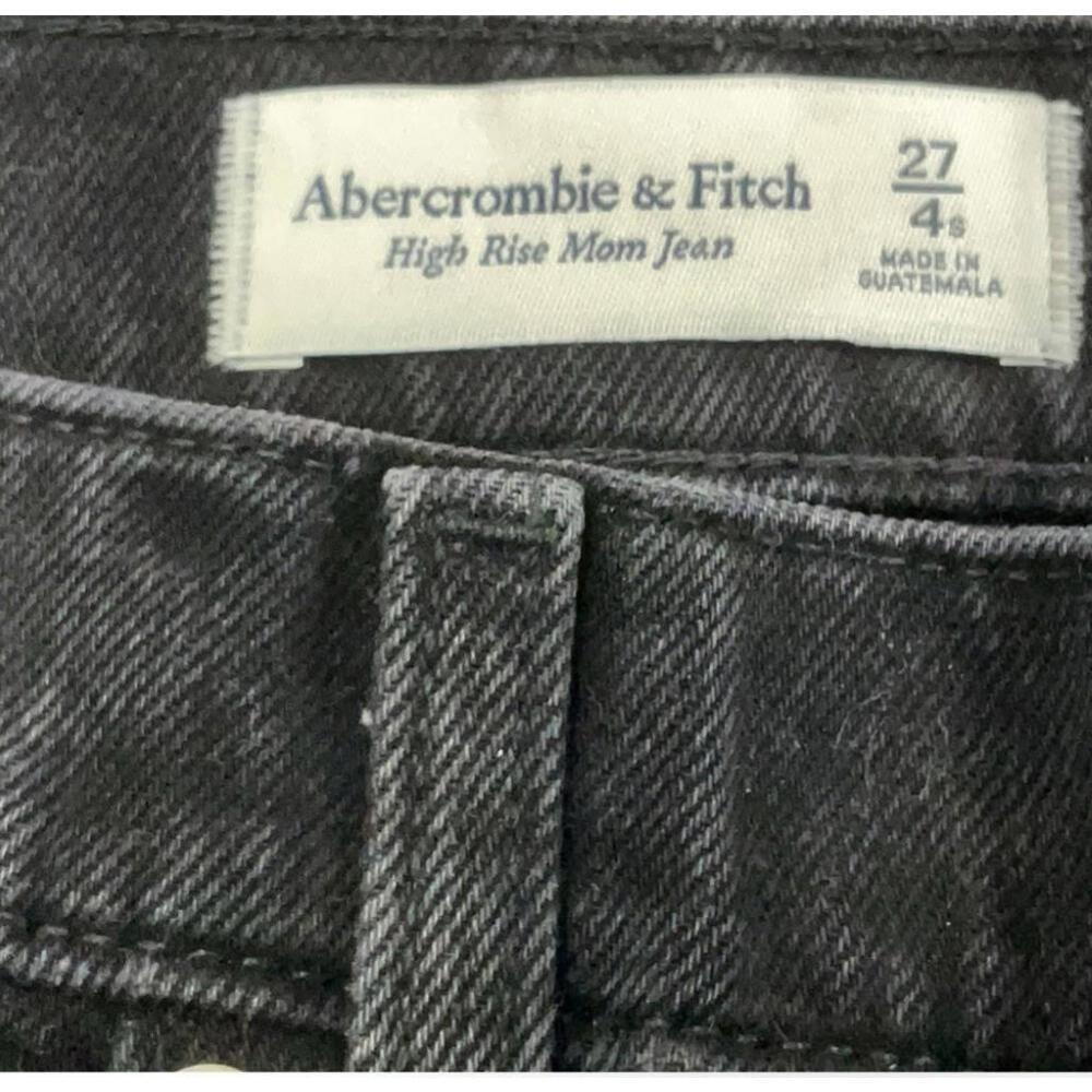 Abercrombie & Fitch High Rise Mom Jean Black Size 27 / 4S Frayed Hems Distressed - Picture 4 of 6